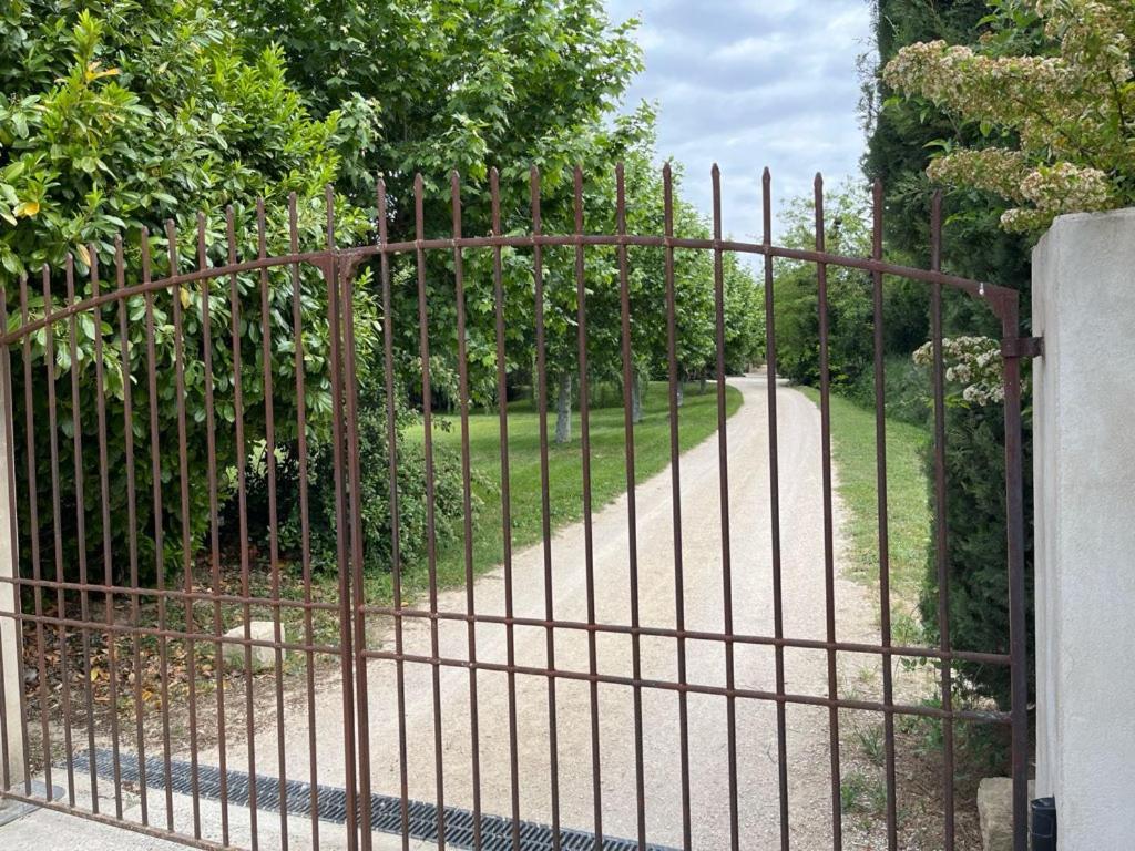 Bastide Provencale Villa Cadenet Bagian luar foto